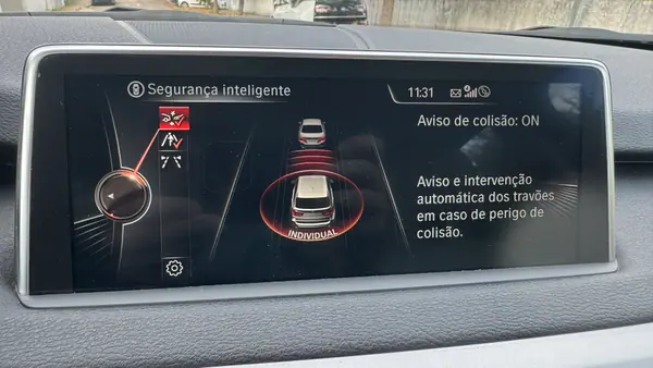 BMW X5 2016 - 21000 EUR, 230000 km - AUTO.MOTO.pt - 230000km - foto 17 de 23