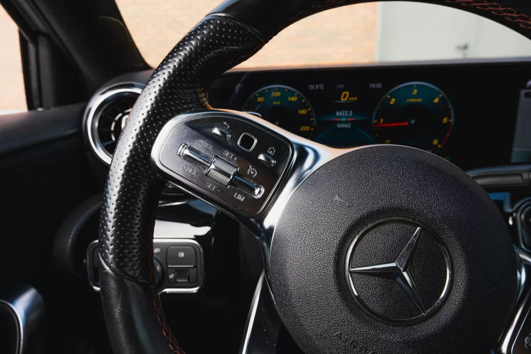 Mercedes-Benz A 180 2021 - 29900 EUR, 95000 km - AUTO.MOTO.pt - 95000km - foto 11 de 26