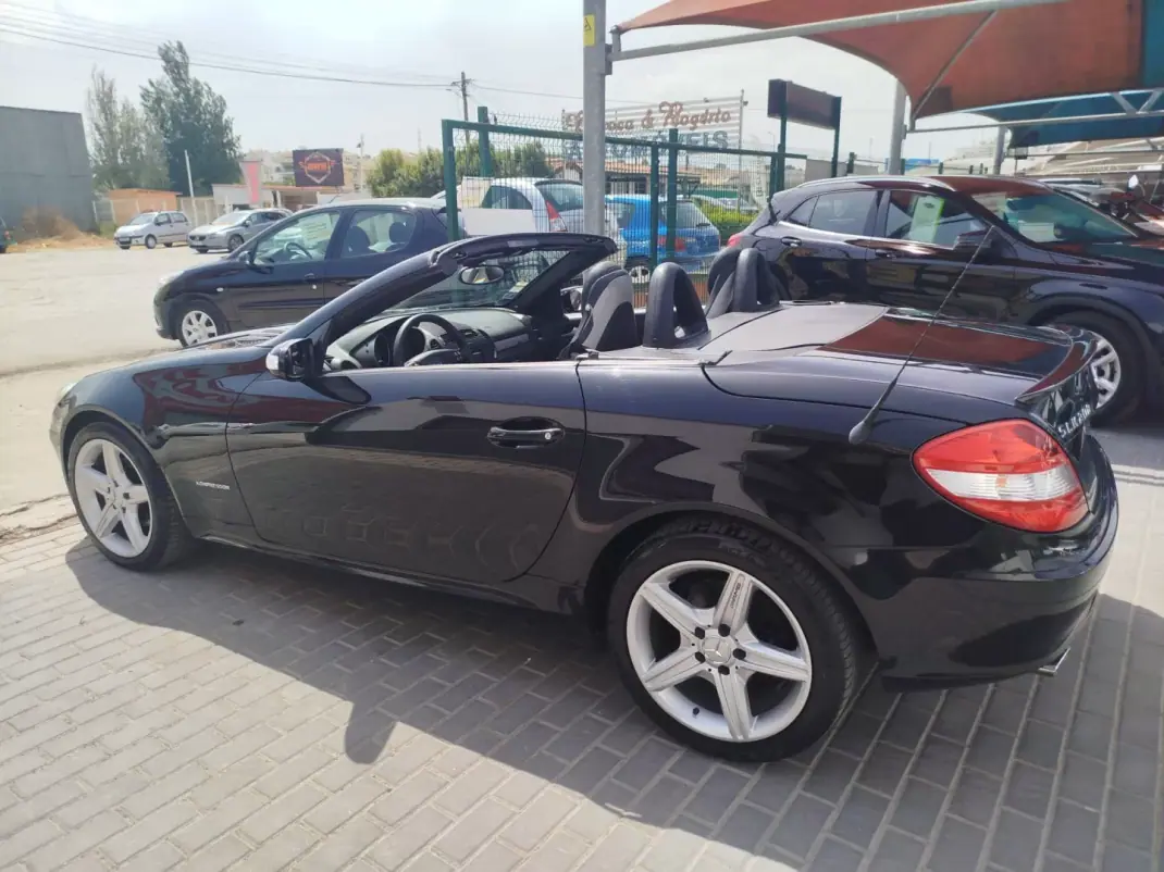 Mercedes-Benz SLK 200 2006 - 15750 EUR, 104655 km - AUTO.MOTO.pt - 104655km - foto 1 de 20
