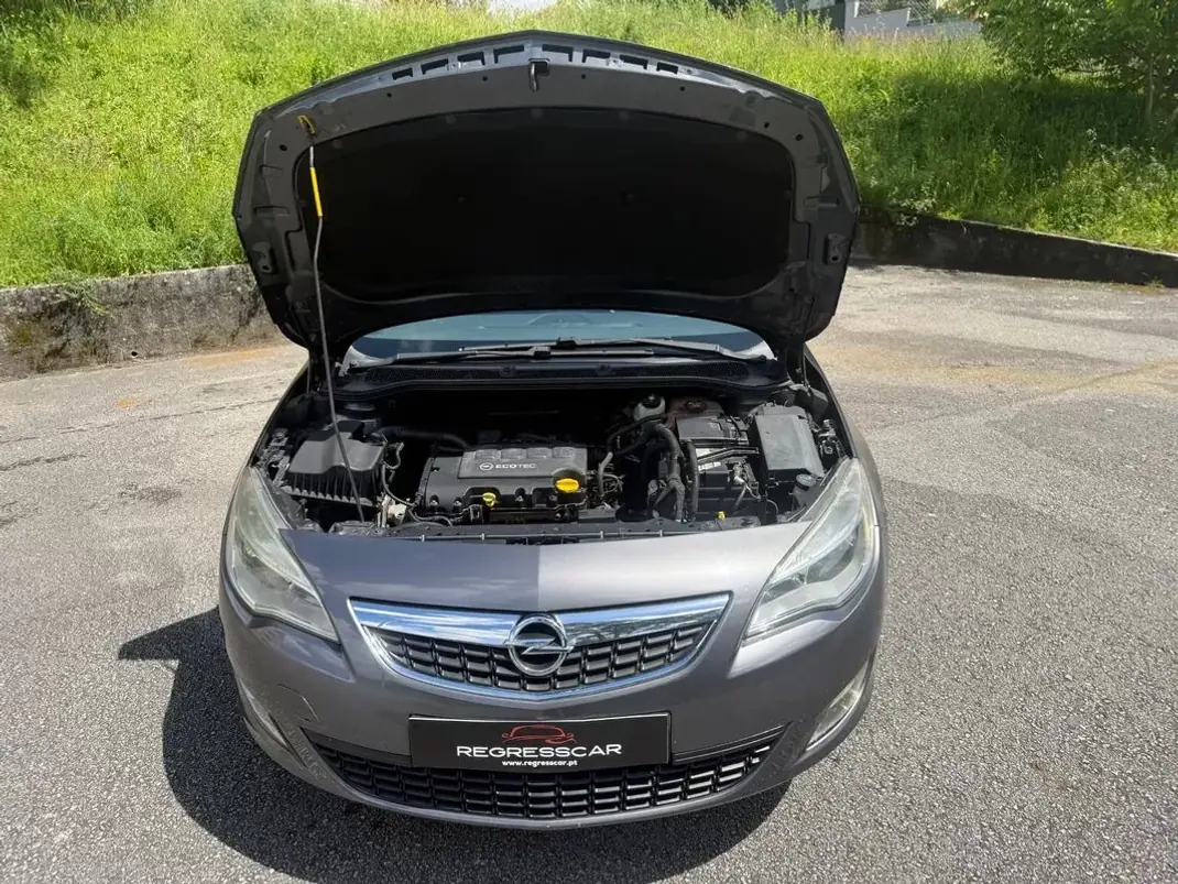 Opel Astra 2010 - 5990 EUR, 175000 km - AUTO.MOTO.pt - 175000km - foto 20 de 22