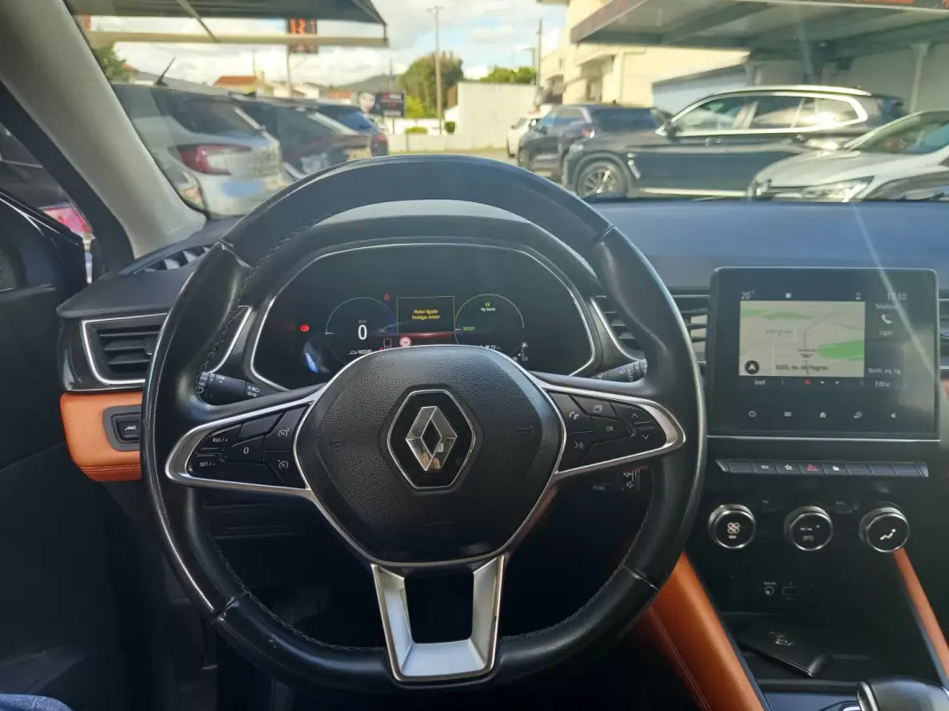 Renault Captur 2021 - 17990 EUR, 103270 km - AUTO.MOTO.pt - 103270km - foto 16 de 18