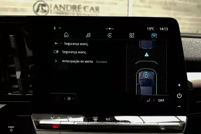 Renault Mégane E-Tech 2022 - 22450 EUR, 57733 km - AUTO.MOTO.pt - 57733km - foto 25 de 40
