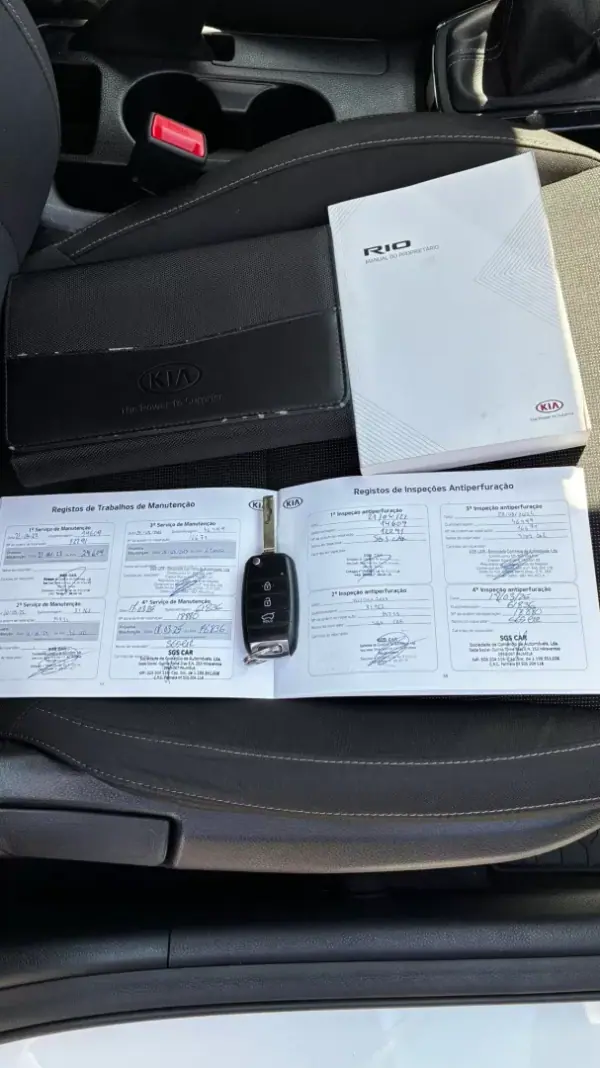Kia Rio 2021 - 15950 EUR, 68088 km - 68088km - foto 12 de 20