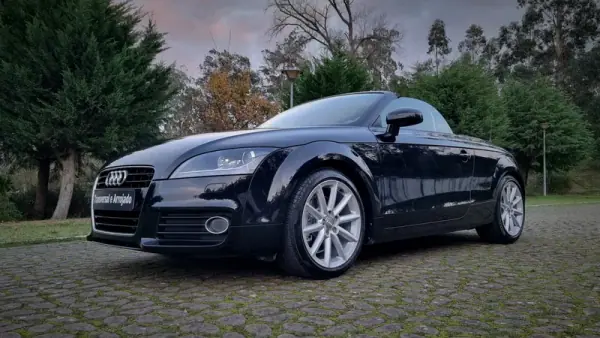 Audi TT Roadster 2011 - 19500 EUR, 52000 km - AUTO.MOTO.pt - 52000km - foto 2 de 20