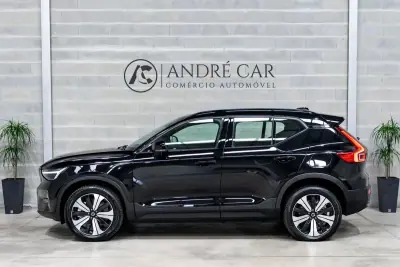 Volvo XC 40 2022 - 27950 EUR, 53768 km - AUTO.MOTO.pt - 53768km - foto 4 de 52