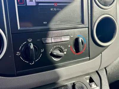 Citroën 2017 - 10950 EUR, 103905 km - AUTO.MOTO.pt - 103905km - foto 14 de 21