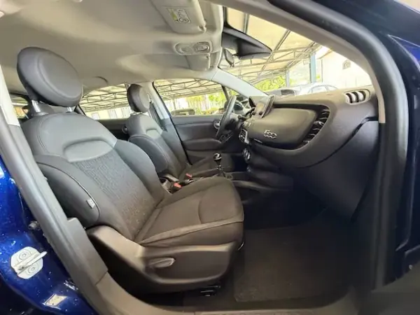 Fiat 500X 2023 - 21900 EUR, 51150 km - AUTO.MOTO.pt - 51150km - foto 2 de 12