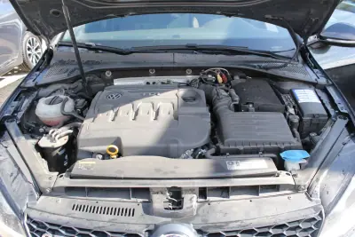 Volkswagen Golf 2015 - 18500 EUR, 230100 km - AUTO.MOTO.pt - 230100km - foto 19 de 19