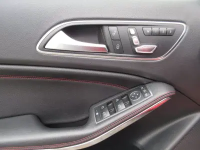 Mercedes-Benz A 45 AMG 2017 - 38990 EUR, 110000 km - AUTO.MOTO.pt - 110000km - foto 24 de 56