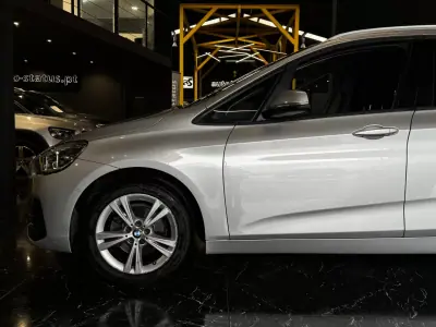 BMW 216 Active Tourer 2019 - 17990 EUR, 193000 km - AUTO.MOTO.pt - 193000km - foto 9 de 34