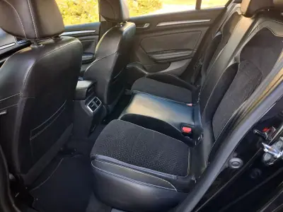 Renault Mégane Sport Tourer 2017 - 11500 EUR, 150000 km - AUTO.MOTO.pt - 150000km - foto 15 de 20