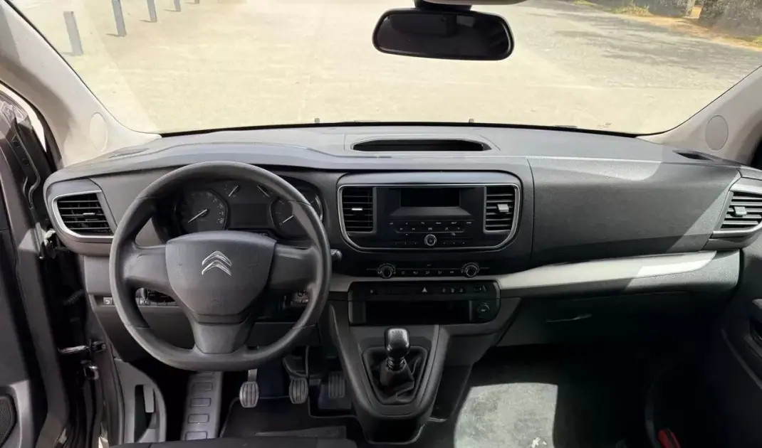 Citroën Spacetourer 2018 - 20999 EUR, 173000 km - AUTO.MOTO.pt - 173000km - foto 3 de 21