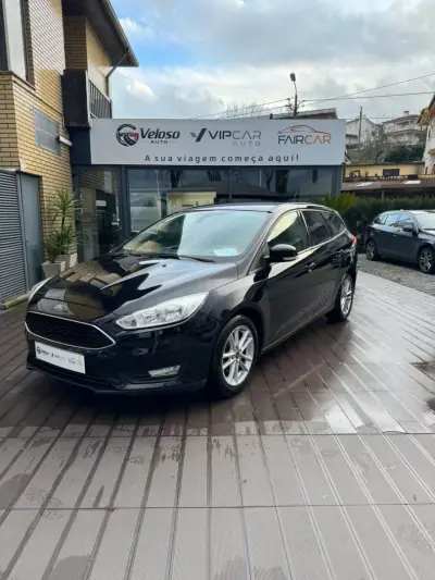 Ford Focus SW 2017 - 9980 EUR, 125000 km - AUTO.MOTO.pt - 125000km - foto 5 de 15