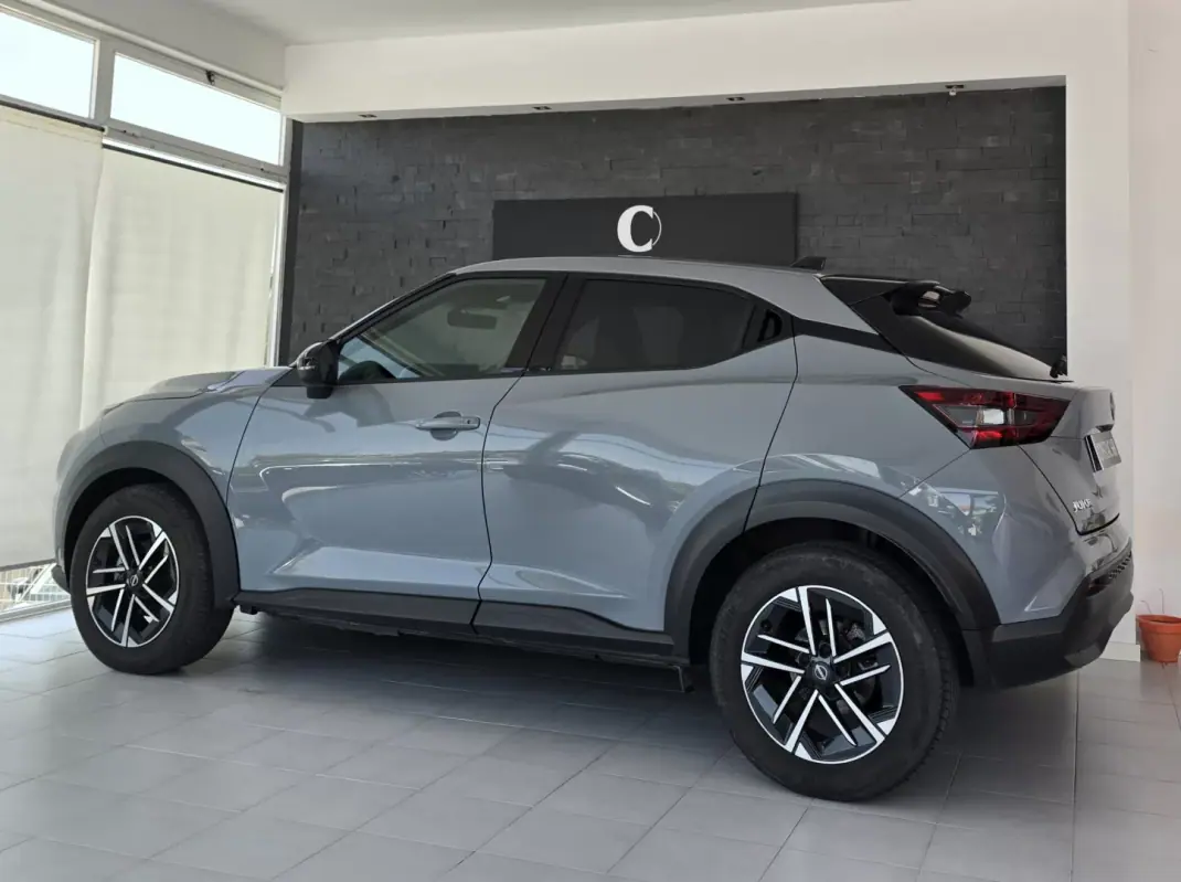 Nissan Juke 2025 - 22750 EUR, 21085 km - 21085km - foto 13 de 32