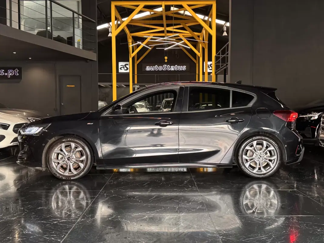 Ford Focus 2024 - 20990 EUR, 51400 km - AUTO.MOTO.pt - 51400km - foto 8 de 36