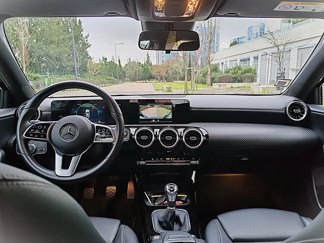 Mercedes-Benz A 180 Limousine 2020 - 21950 EUR, 87000 km - AUTO.MOTO.pt - 87000km - foto 6 de 9