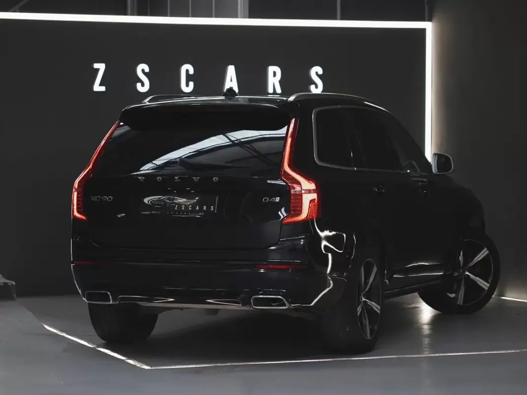 Volvo XC 90 2018 - 35990 EUR, 147431 km - 147431km - foto 5 de 27