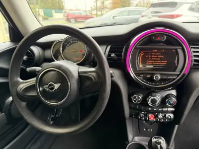 MINI One 2015 - 14900 EUR, 140000 km - AUTO.MOTO.pt - 140000km - foto 15 de 16