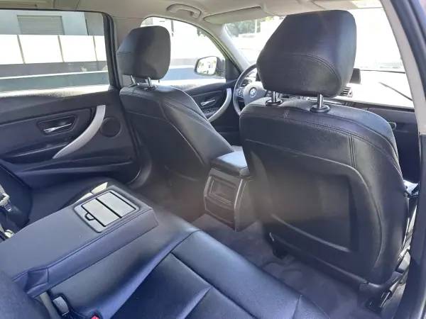 BMW 316 2014 - 10000 EUR, 240000 km - AUTO.MOTO.pt - 240000km - foto 40 de 58