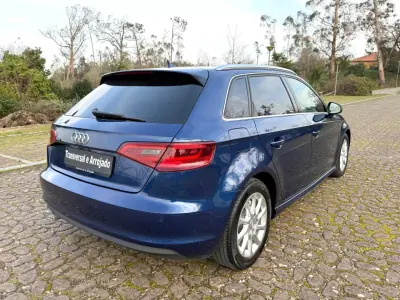 Audi A3 Sportback 2013 - 13500 EUR, 207000 km - AUTO.MOTO.pt - 207000km - foto 15 de 18