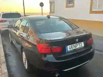 BMW 318 2013 - 14000 EUR, 151920 km - 151920km - foto 3 de 12
