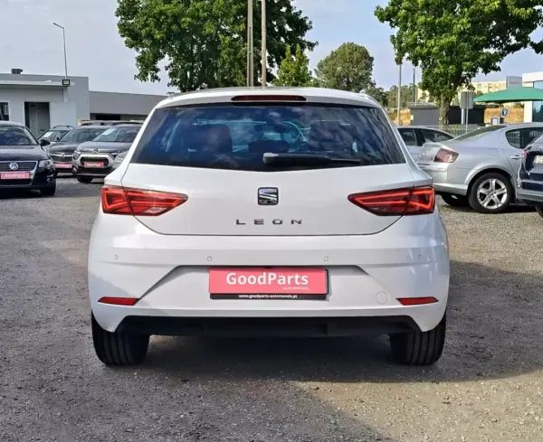 SEAT Leon 2019 - 15490 EUR, 89879 km - AUTO.MOTO.pt - 89879km - foto 7 de 35