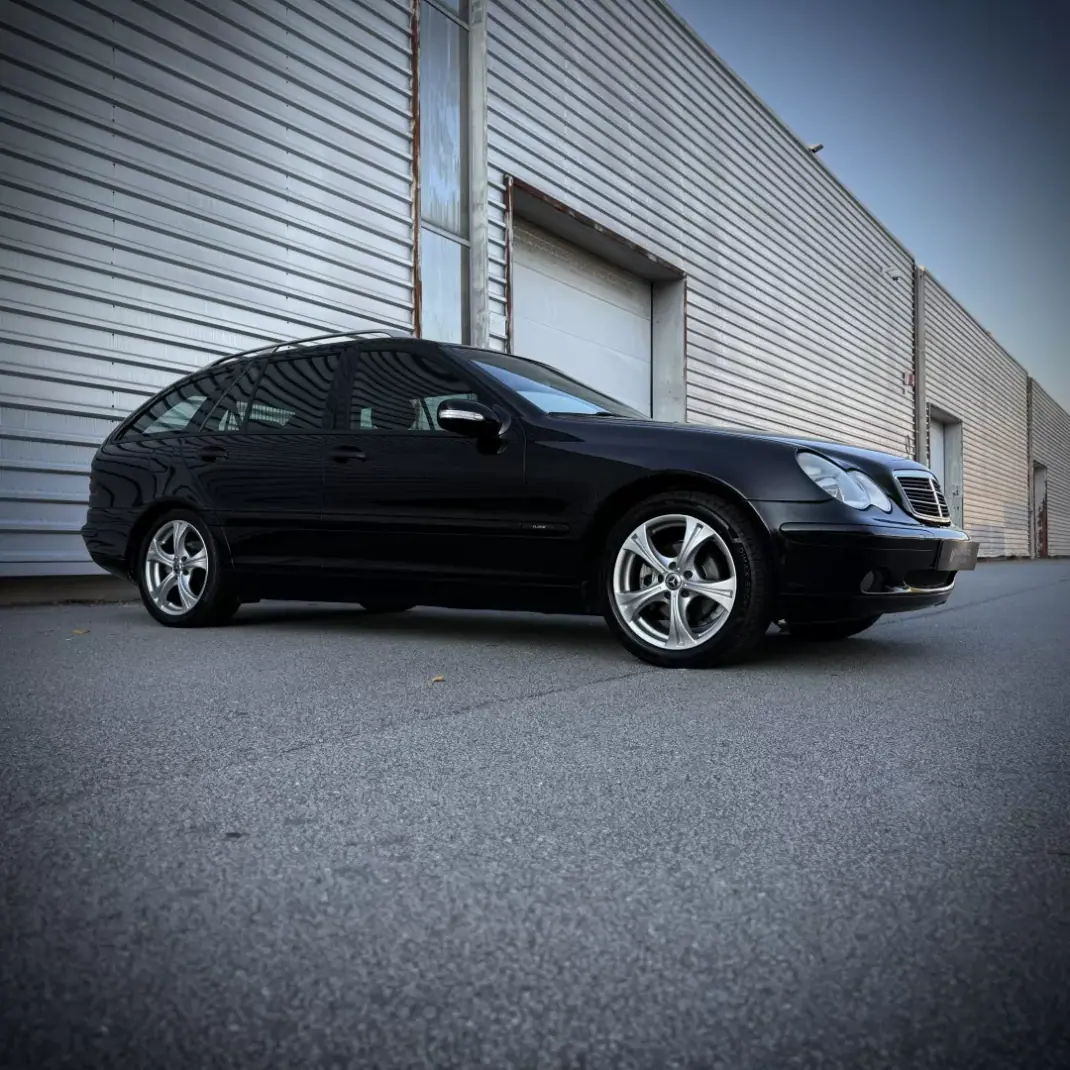 Mercedes-Benz C 200 2001 - 3900 EUR, 375000 km - 375000km - foto 5 de 23
