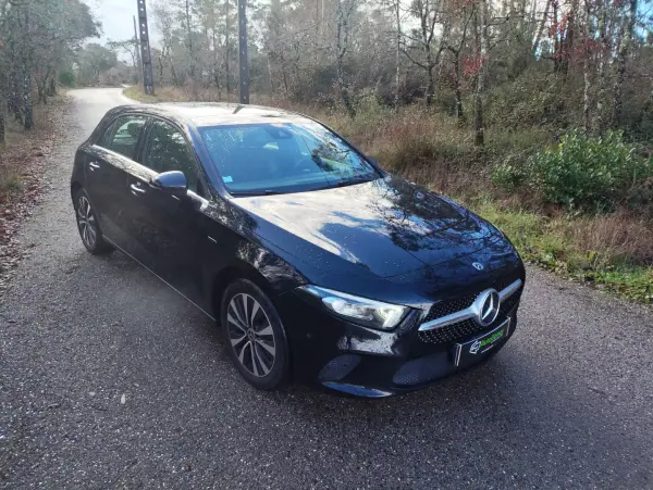 Mercedes-Benz A 250 2021 - 24900 EUR, 146800 km - AUTO.MOTO.pt - 146800km - foto 4 de 19
