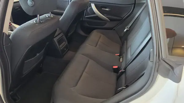 BMW 418 Gran Coupé 2019 - 20900 EUR, 175008 km - AUTO.MOTO.pt - 175008km - foto 44 de 50