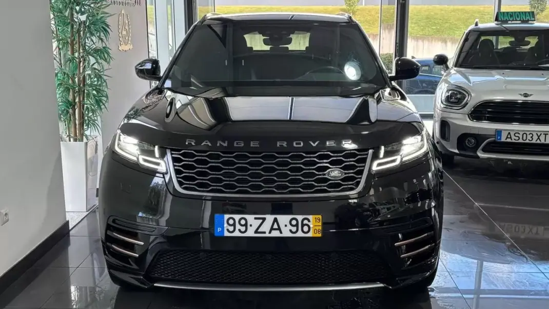Land Rover Range Rover Velar 2019 - 37500 EUR, 96232 km - AUTO.MOTO.pt - 96232km - foto 2 de 31