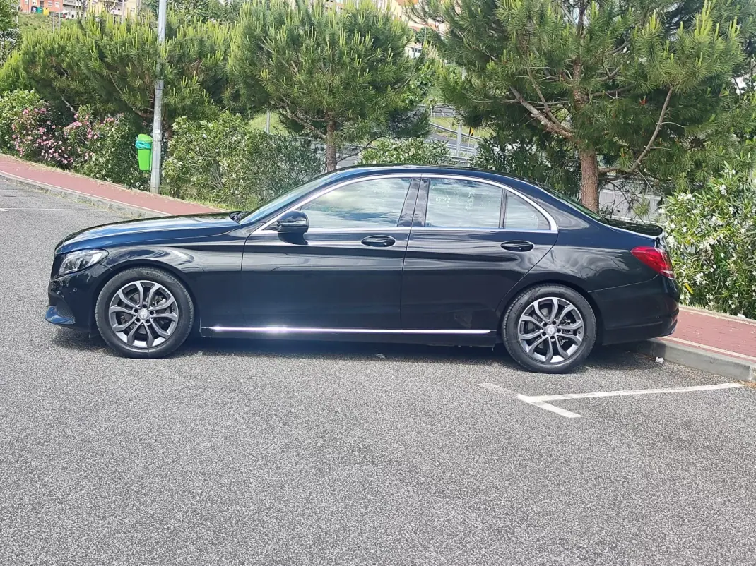 Mercedes-Benz C 200 2017 - 18980 EUR, 136500 km - AUTO.MOTO.pt - 136500km - foto 10 de 40