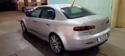 Alfa Romeo 159 2010 — foto 5 de 15