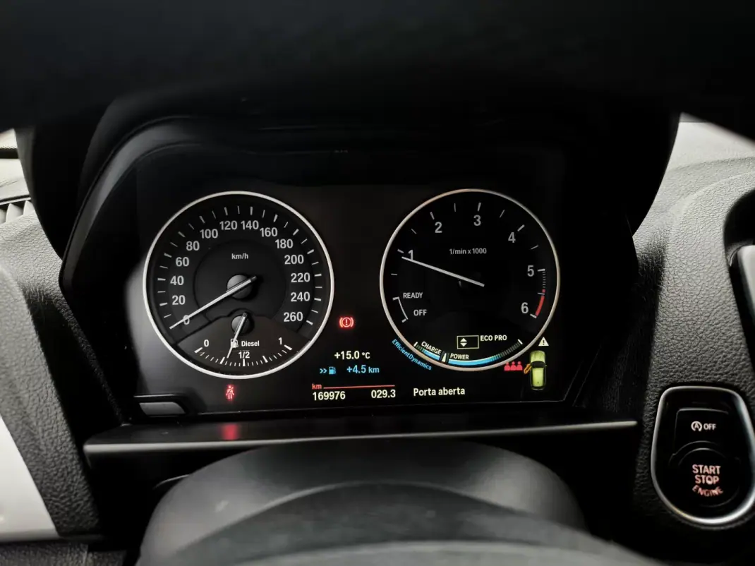BMW 116 2015 - 13500 EUR, 169000 km - AUTO.MOTO.pt - 169000km - foto 31 de 43