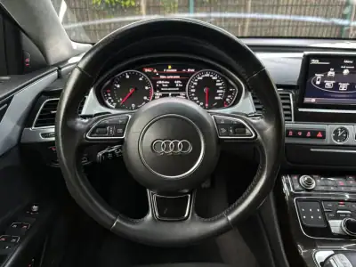 Audi A8 2016 - 39000 EUR, 170000 km - AUTO.MOTO.pt - 170000km - foto 36 de 53