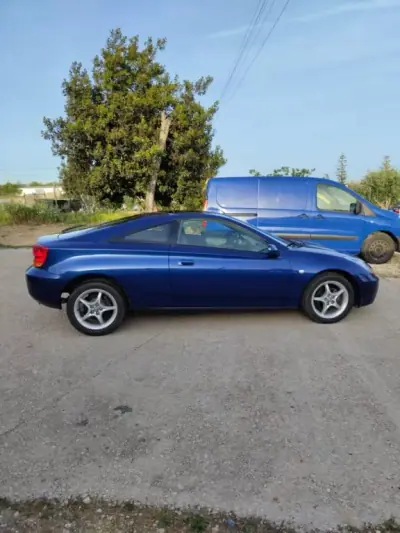 Toyota Celica 2000 - 14900 EUR, 20230 km - AUTO.MOTO.pt - 20230km - foto 3 de 11