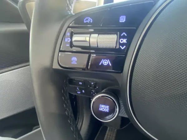 Hyundai Ioniq 6 2023 - 39990 EUR, 23300 km - AUTO.MOTO.pt - 23300km - foto 11 de 59