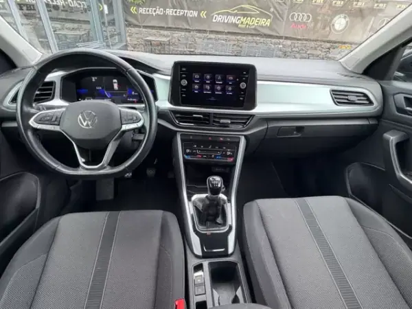Volkswagen 1.2 TDi Confortline 2023 - 23900 EUR, 63150 km - AUTO.MOTO.pt - 63150km - foto 10 de 12