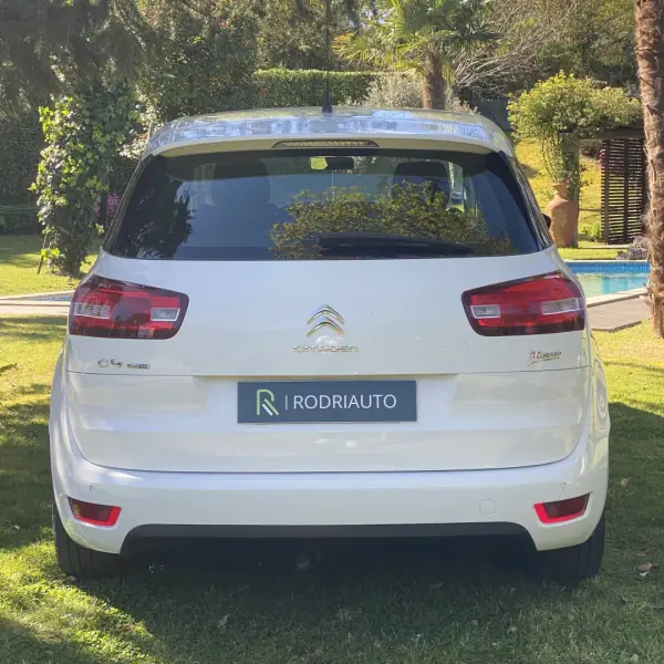 Citroën C4 Picasso 2016 - 13990 EUR, 168400 km - AUTO.MOTO.pt - 168400km - foto 2 de 28