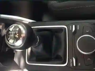 Audi Q2 2017 - 16000 EUR, 196000 km - AUTO.MOTO.pt - 196000km - foto 7 de 11
