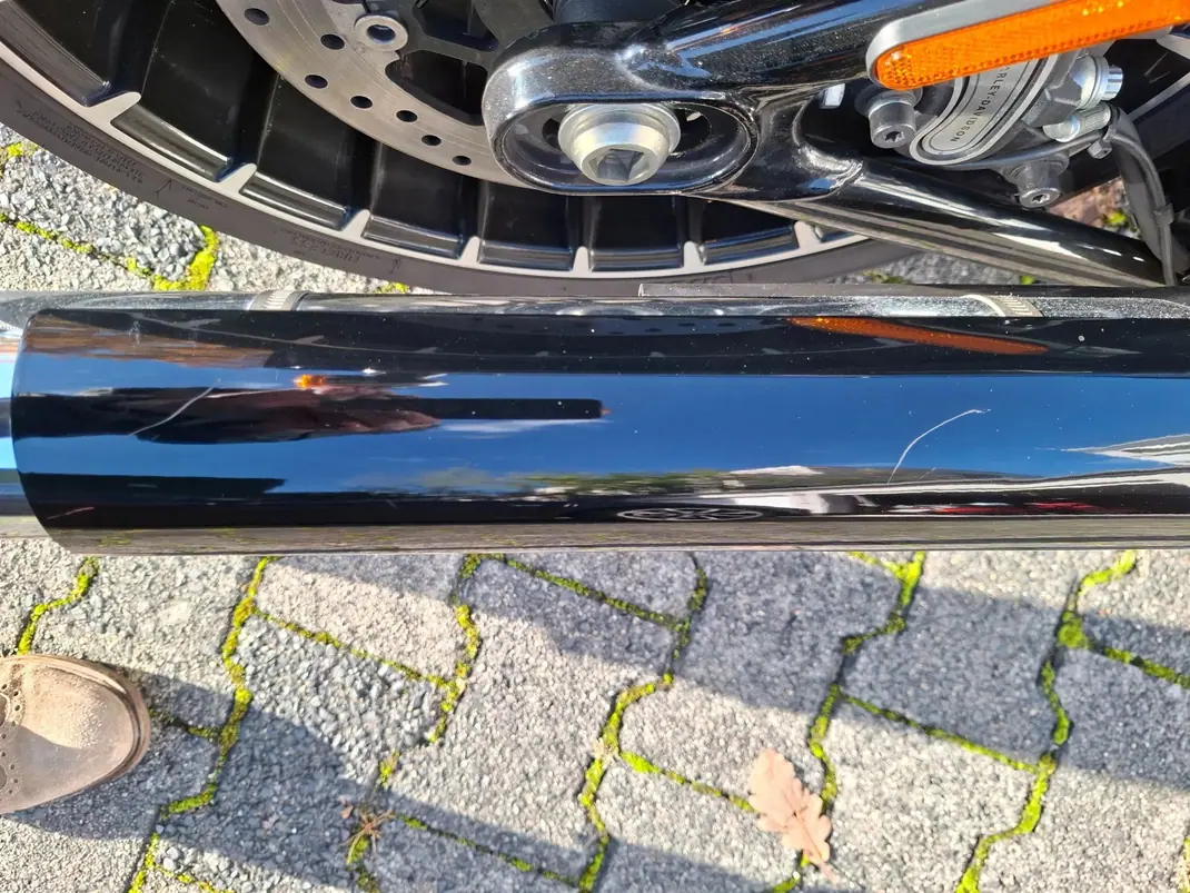 Harley-Davidson Softail® Breakout® 2016 - 14800 EUR, 11330 km - AUTO.MOTO.pt - 11330km - foto 5 de 5
