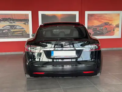 Tesla Model S 2017 - 25990 EUR, 151612 km - AUTO.MOTO.pt - 151612km - foto 12 de 23