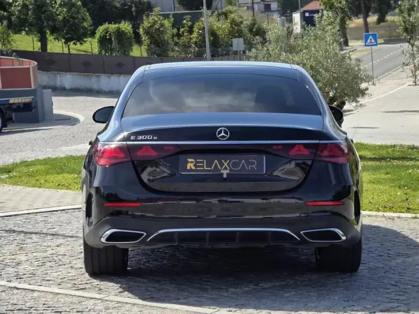 Mercedes-Benz E 300 2024 - 55990 EUR, 15500 km - AUTO.MOTO.pt - 15500km - foto 13 de 27