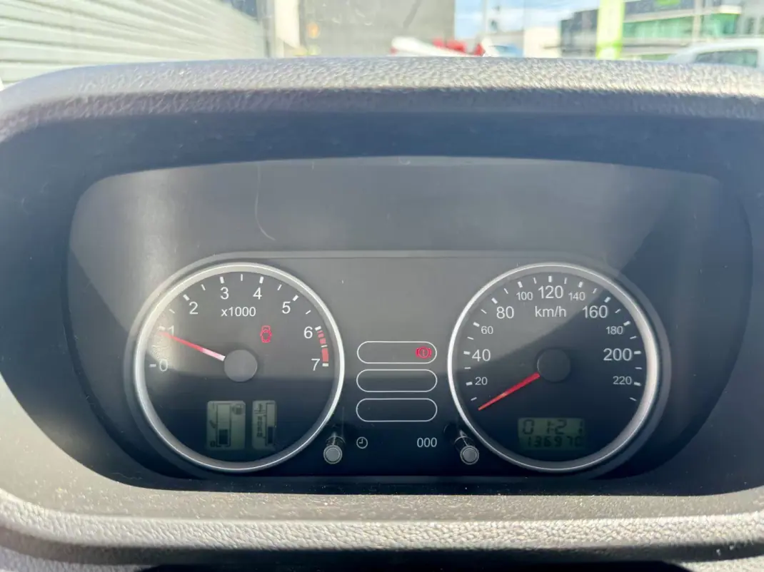 Ford Fusion 2004 - 3950 EUR, 135000 km - AUTO.MOTO.pt - 135000km - foto 15 de 20