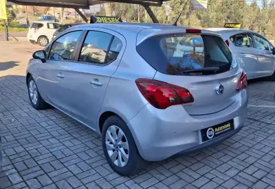 Opel Corsa 2016 - 7990 EUR, 204000 km - AUTO.MOTO.pt - 204000km - foto 4 de 9