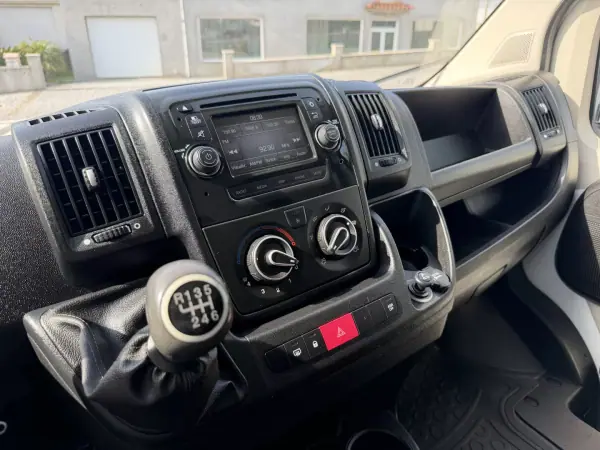 Citroën Jumper L2H2 130cv c/IVA 2018 - 18500 EUR, 120341 km - AUTO.MOTO.pt - 120341km - foto 4 de 9