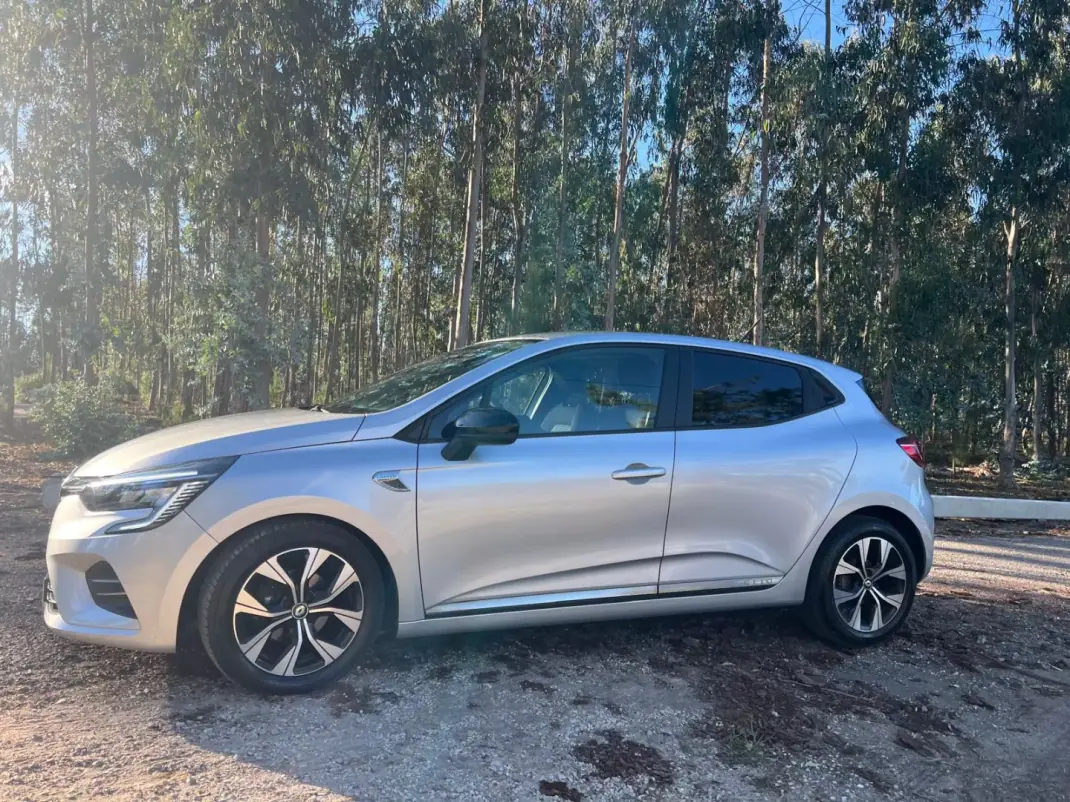 Renault Clio 2022 - 15750 EUR, 120180 km - 120180km - foto 23 de 46