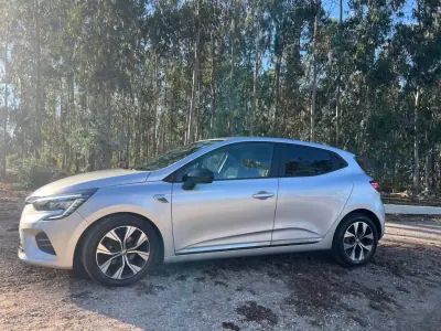 Renault Clio 2022 - 15750 EUR, 120180 km - 120180km - foto 23 de 46