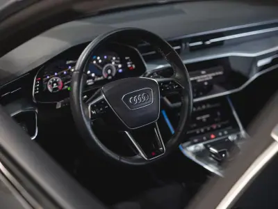 Audi A7 2019 - 43990 EUR, 63000 km - 63000km - foto 16 de 28