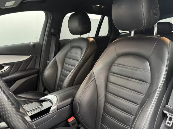 Mercedes-Benz EQC 400 2020 - 33990 EUR, 130000 km - AUTO.MOTO.pt - 130000km - foto 34 de 39
