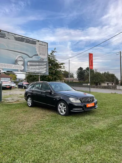 Mercedes-Benz C 220 2010 - 11900 EUR, 310000 km - AUTO.MOTO.pt - 310000km - foto 3 de 14